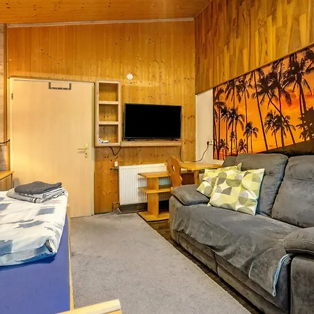 아파트 Mit Aufenthaltsraum *