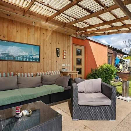 아파트 Mit Aufenthaltsraum *